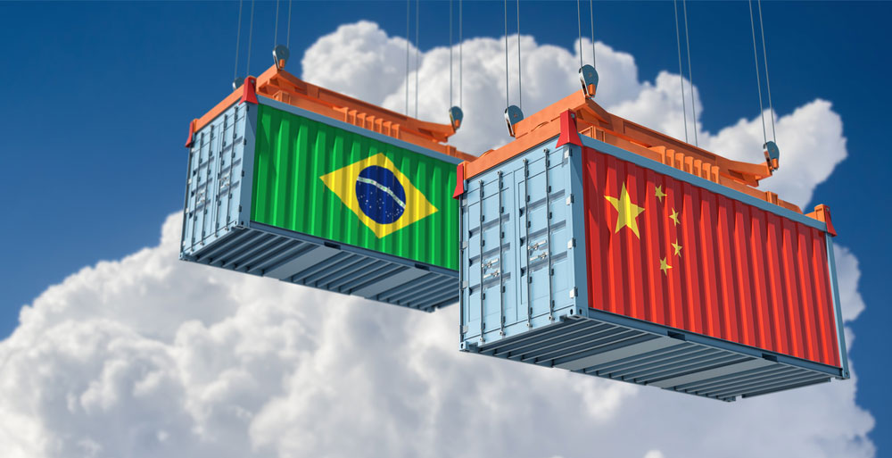 Com expansão da energia solar e demanda por insumos agrícolas, importações chinesas avançam no Brasil
