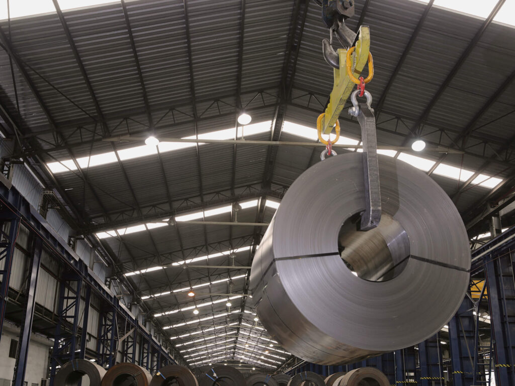 O Futuro em Aço: Tendências que Estão Moldando o Setor Industrial em 2025